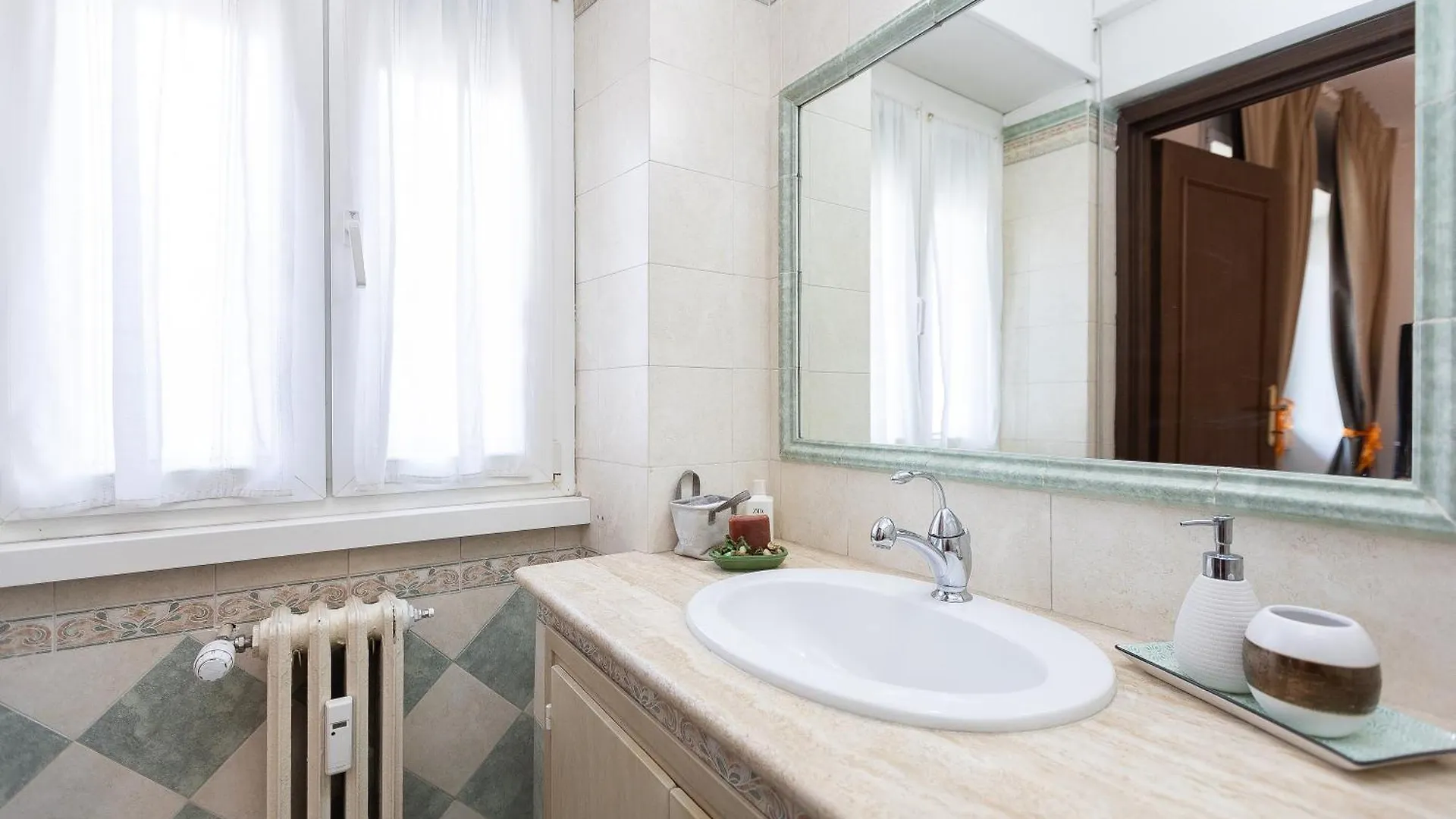 A Casa Di Cinzia E Fabio Lägenhet Rom