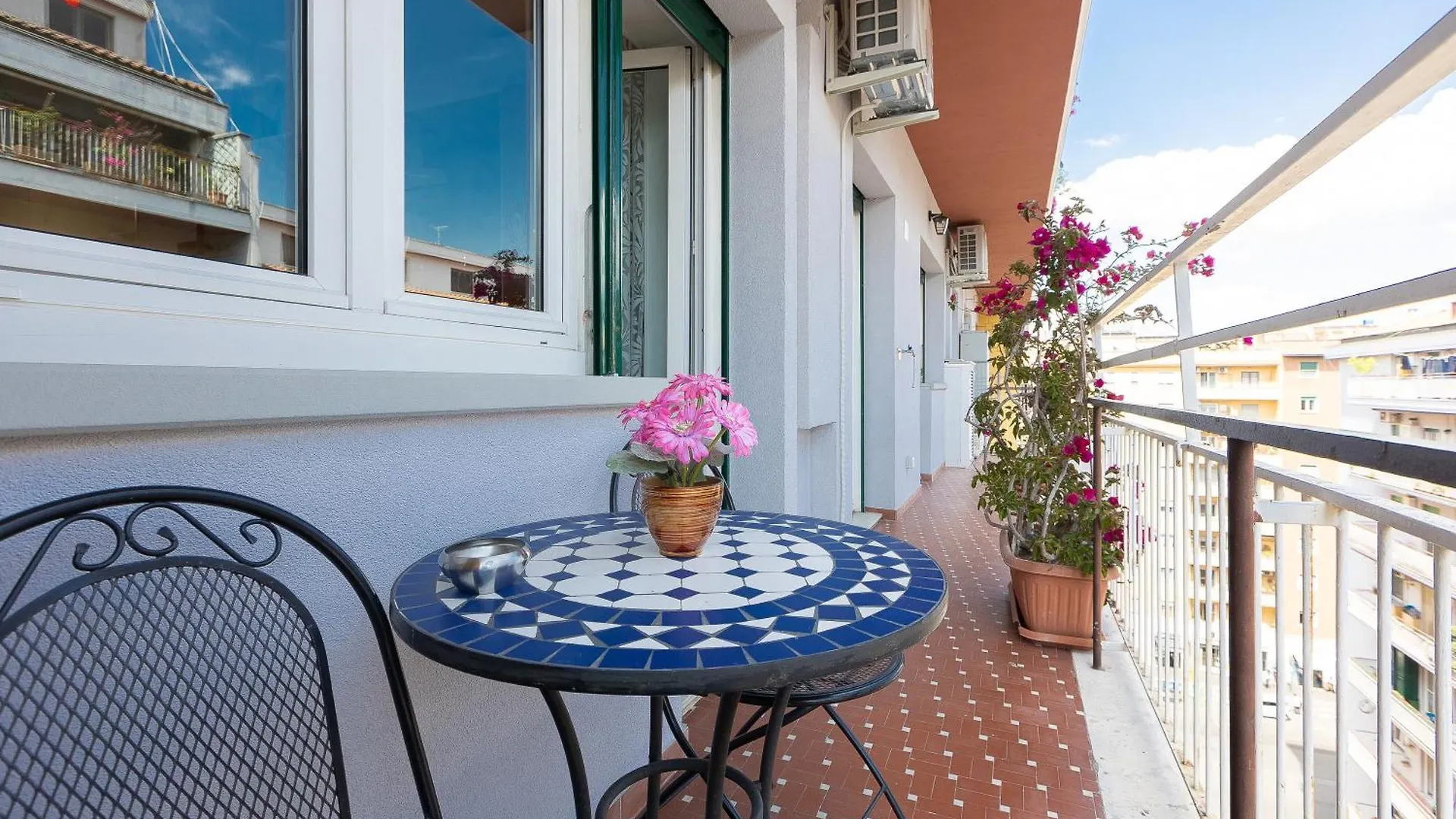 A Casa Di Cinzia E Fabio Lägenhet Rom 0*,